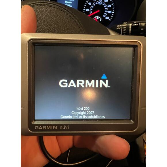 Garmin Gps Nuvi 200 Touchscreen Navigation in Box! - Picture 2 of 15